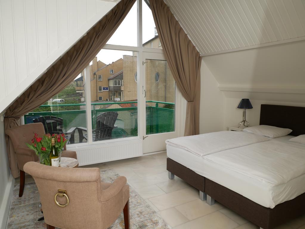 Huize De Duinen Aparthotel Берген-ан-Зее Екстериор снимка